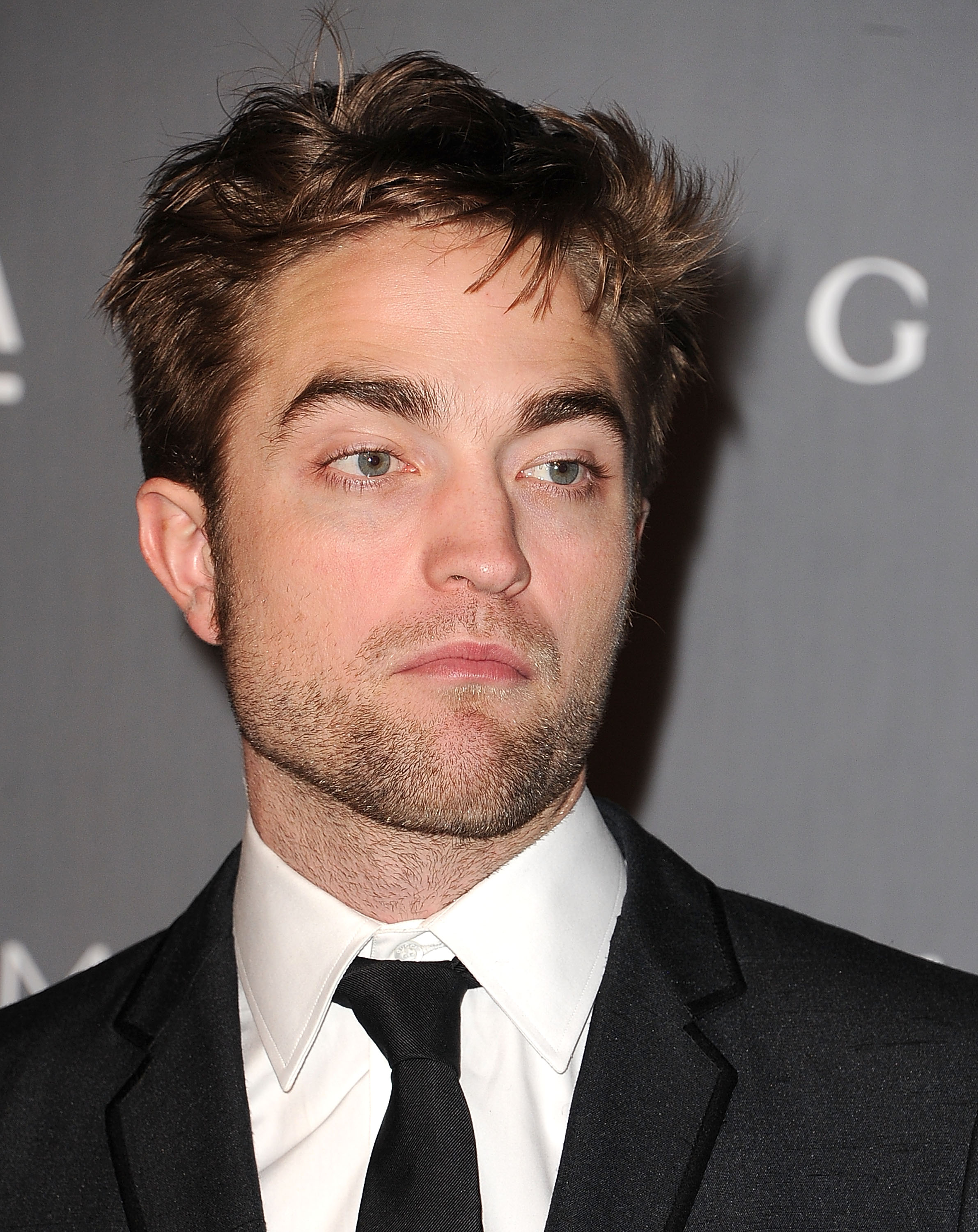 New/Old Pics of Robert Pattinson at the LACMA 2012 Gala | Thinking of Rob
